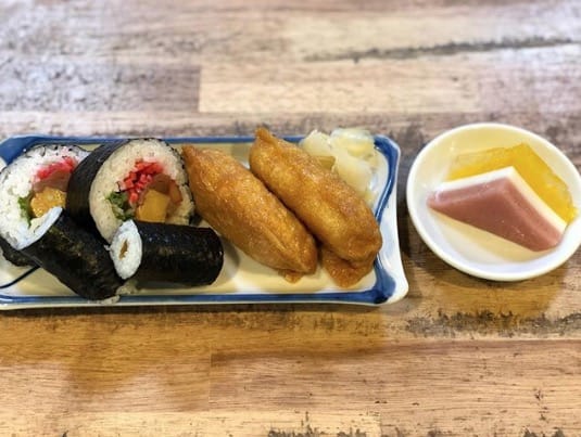 🌻日替わりランチ「巻き寿司&そば(温)セット🍴 〜デザート付き〜」お食事処向日葵