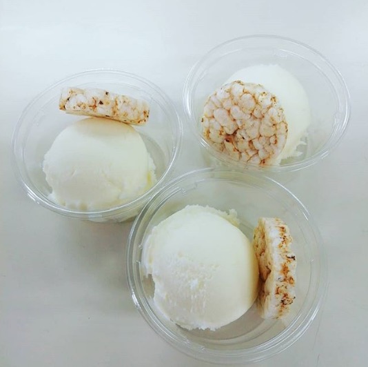 Tôi đã nhận được kem không chứa chất phụ gia từ Kita Mizuho♪ [Hiệp hội doanh nghiệp Kurosengoku]