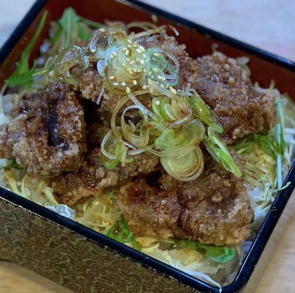 🌻3月23日（月）日替わりランチ「￼シカ肉唐揚げ丼」お食事処向日葵
