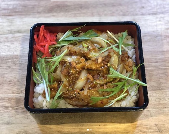 🌻4月6日（月）日替わりランチ「まぐろのスタミナ丼🐟」お食事処向日葵