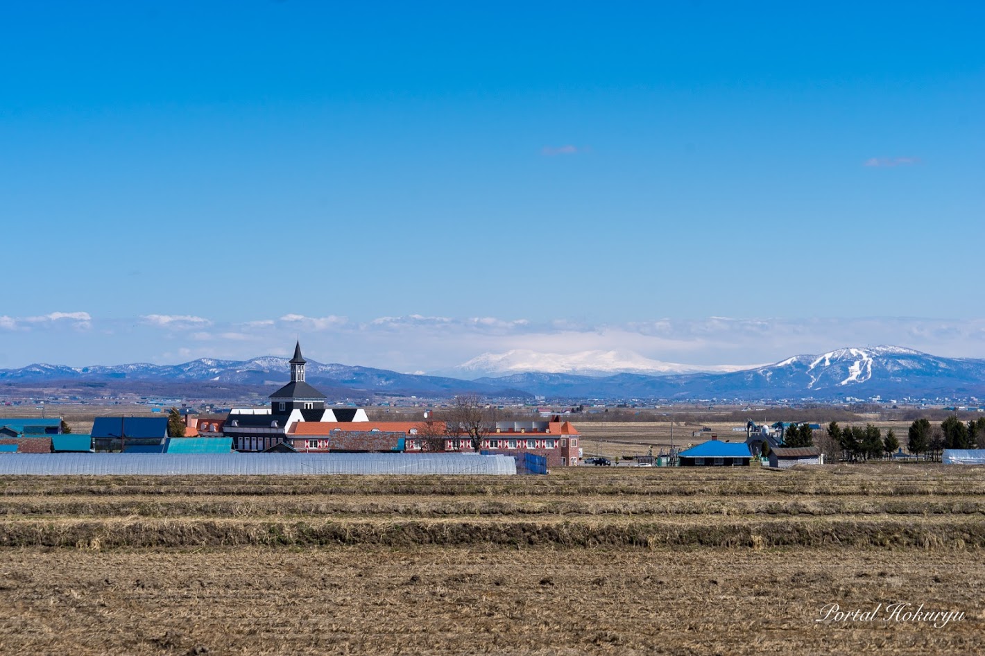 綿雲まとう大雪山連峰