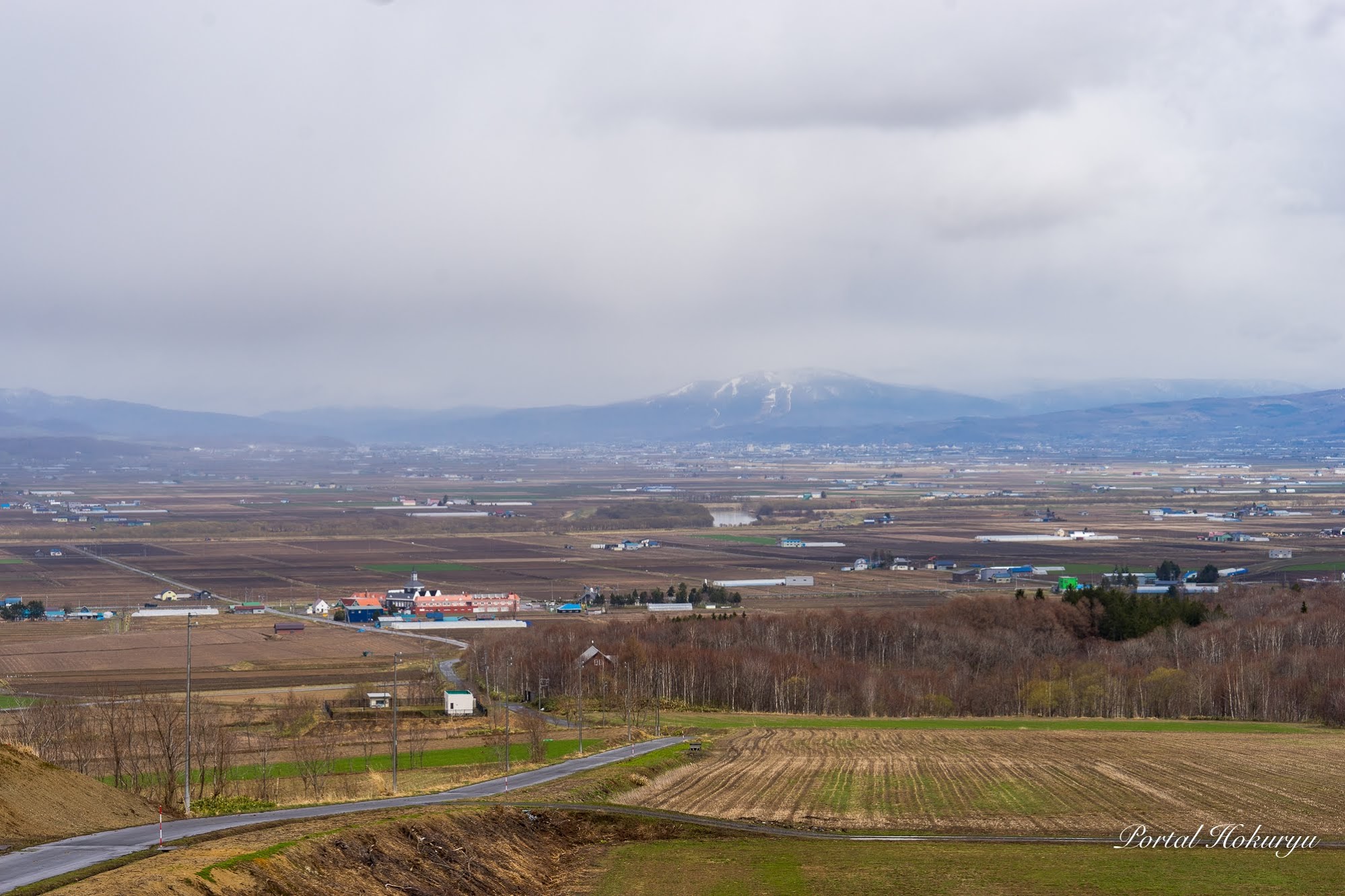 Lanskap berwarna cokelat