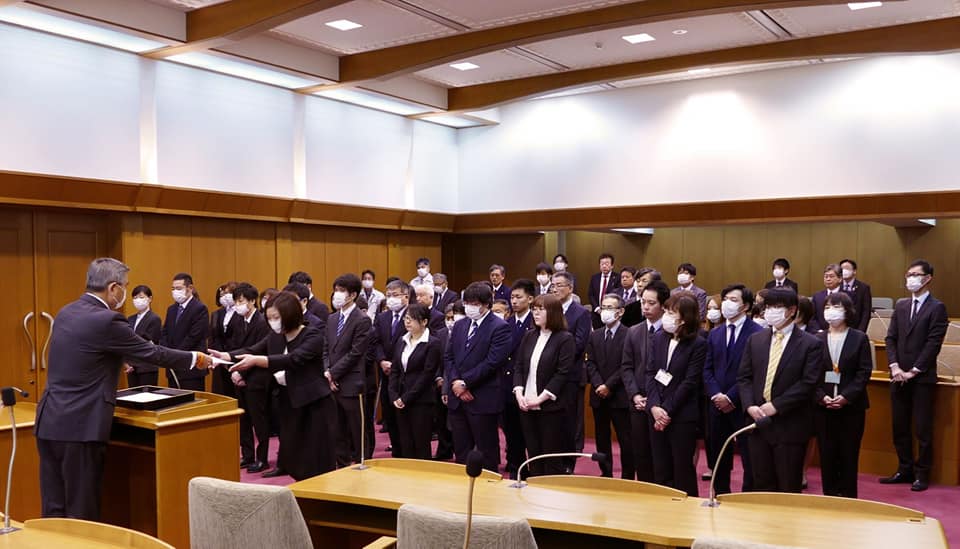 北竜町長 佐野豊 活動報告・4月1日（水）職員永年勤続表彰式並び辞令交付式