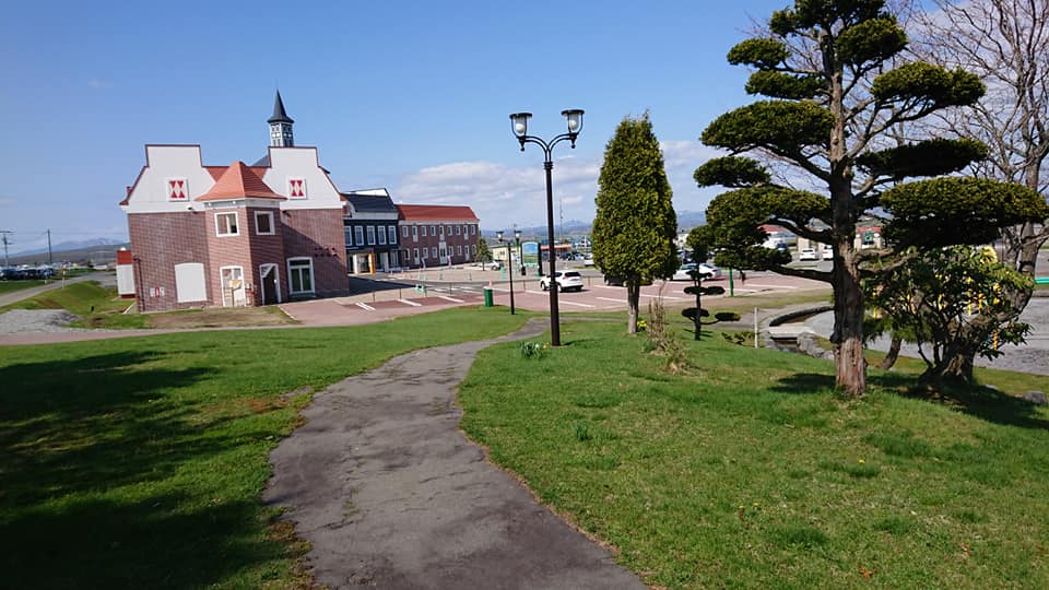 Walikota Kota Hokuryu Yutaka Sano Laporan kegiatan dan diskusi dengan pihak-pihak terkait tentang penyelenggaraan Festival Bunga Matahari pada 24 April (Jumat).