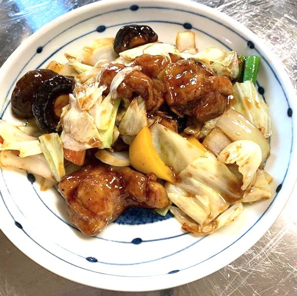 🌻 Ngày 3 tháng 9 (Thứ Năm) Gà xào tiêu xanh và rau củ ♬ [Nhà hàng Hướng Dương]