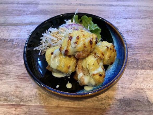 🌻 10月10日（土）豚肉のポテトチーズ焼き定食【お食事処向日葵】