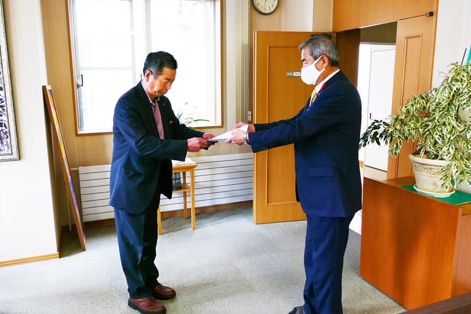 北竜町長 佐野豊 活動報告・11月4日（水）ひまわり第２迷路代表来訪、農地等利用最適化推進施策に関する意見書の提出