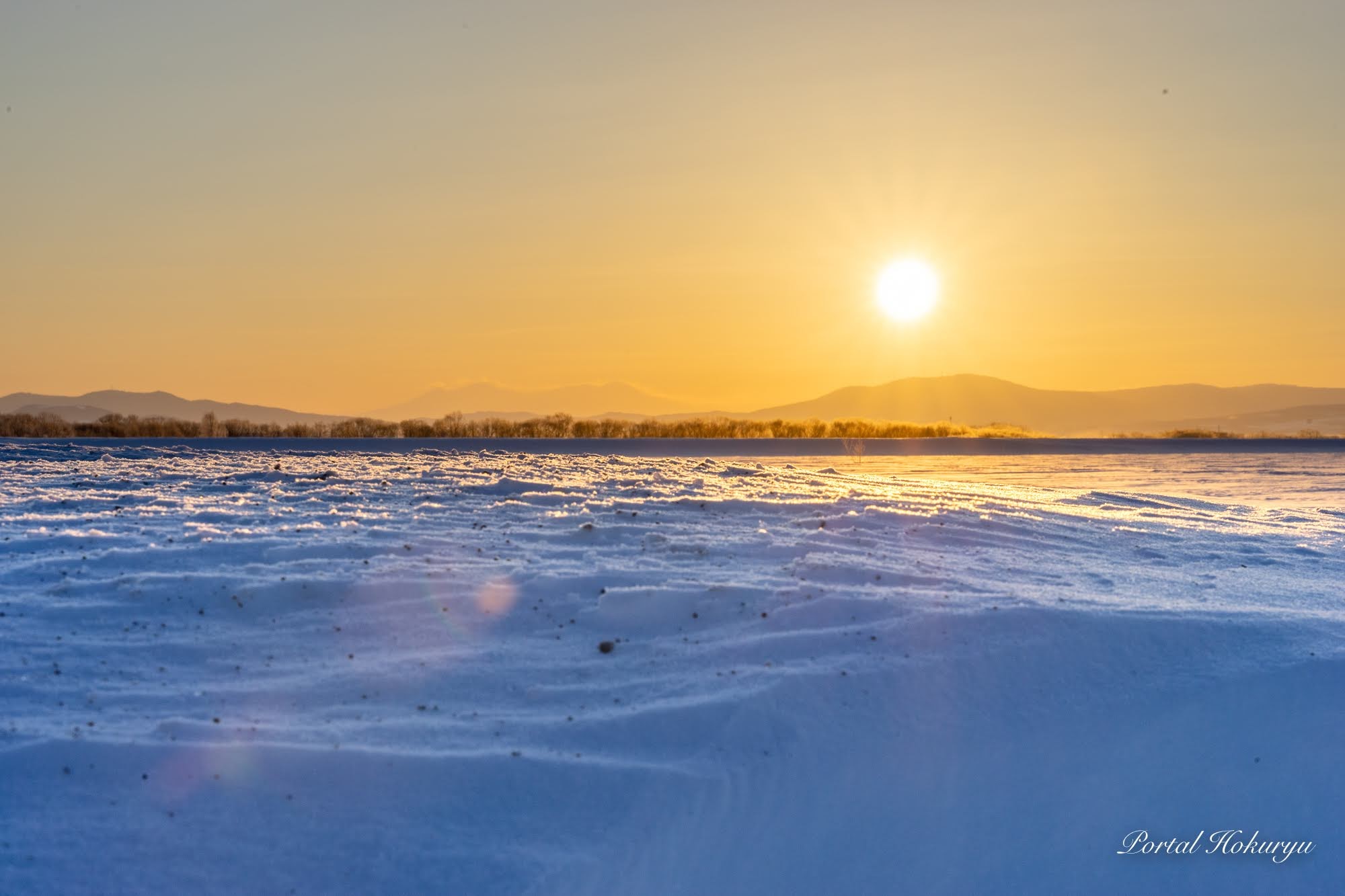 แสงสว่างอันอ่อนโยนอย่างไม่มีที่สิ้นสุด
