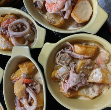 🌻 8月18日（水）チーズ焼きでした ♪ 海鮮とポテトを焼きました😊 【お食事処向日葵】