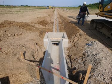 Kênh thủy lợi đang được xây dựng [Hokuko Construction]