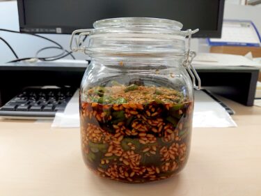 Chỉ còn lại một ít ớt cay, chúng tôi đã chuẩn bị món ăn truyền thống Hokkaido "Sanshozuke" cho các thực tập sinh kỹ thuật [Hokuko Construction]