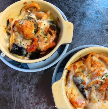 🌻 9月30日（金）秋なすとシーフードのトマトチーズ焼き ♪ でした 😊【お食事処向日葵】