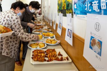 焼き立てパン試食会(北竜町地域おこし協力隊員・村上信行さん企画)に感謝をこめて!