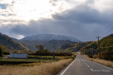 恵岱岳うっすら雪化粧