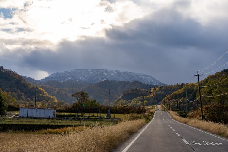 恵岱岳うっすら雪化粧