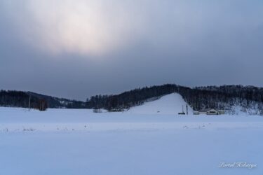 スキー場の真っ白な雪景色