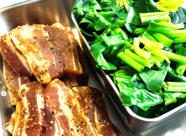 🌻 3月17日（木）豚バラ肉の山賊焼丼でした 😊【お食事処向日葵】