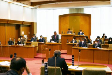 Hokuryu Kasabası Belediye Başkanı Yutaka Sano'nun faaliyet raporu: 8 Mart (Salı) 1. Hokuryu Kasaba Konseyi Olağan Oturumu (1. gün), Hokuryu İtfaiye Tugayı Büyük Su Tankeri Kamyonunun Teslimatı