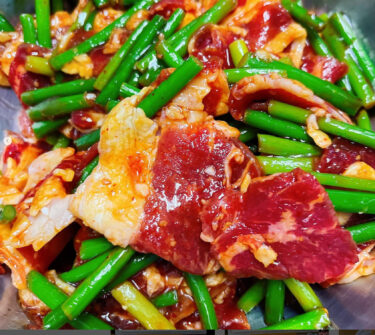 🌻 4月4日（月）牛カルビスタミナ丼でした 😊【お食事処向日葵】