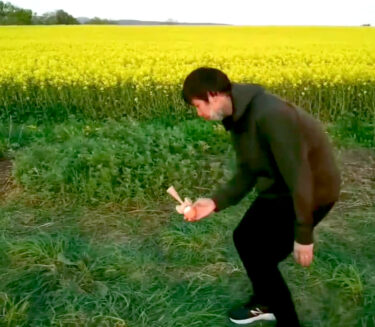 ผมเห็นทุกปีครับ แต่ดอกข่มขืนที่ทาคิคาวะก็สวยงามนะครับ พรุ่งนี้ (24 พ.ค.) เป็นวันกิจกรรม ดังนั้นได้เวลาเริ่มคิดเกี่ยวกับกิจกรรมของเทศกาลเคนดามะครั้งที่ 2 แล้ว... 🤔 [Hokuryu Kendama Club]