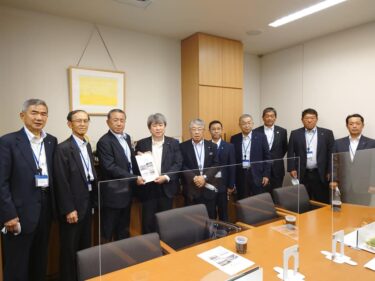 北竜町長 佐野豊 活動報告・6月14日（火）神谷裕衆議院議員（東京都）、長谷川岳農林水産委員長、岩本剛人防衛大臣政務官、鈴木宗男参議院議員、道内選出参議院議員要請活動、渡辺総務大臣政務官と昼食懇談会、令和4年度農業農村整備の集い