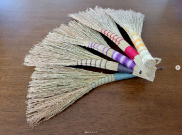 北竜マルシェ出店者さん ☺️ 「つむぎ」さんです。つむぎさんは、北竜町産の自然素材を加工し雑貨を作っています【北竜マルシェ・9/4（日）開催】