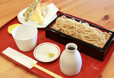 “บะหมี่โซบะทำมือ รุจิน (เมืองซัปโปโร)” ทำจากแป้งบัควีทจากเมืองโฮคุริว [ทาบิอิโระ]