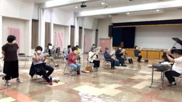 今日は12人。先週の練習から合わせて、9曲を歌い抜きました【北竜町ひまわりコーラス】