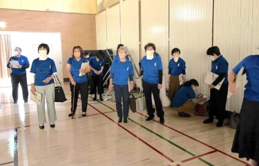 北竜町文化祭芸能発表。 17人で挑みました ✨￼皆さんに聴いていただけて、嬉しいやらありがたいやら❣️【北竜町ひまわりコーラス】