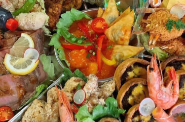 🌻 去年のオードブル。今年の注文締切は12月23日（金）です 😊【お食事処向日葵】