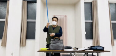 Cümə axşamı, martın 2-də 14 nəfər məşq etdi. Yeni mahnı Mariya Takeuchi-nin ✨"Door of Life" mahnısıdır. 🤳 müəllim Yamamoto istedadını nümayiş etdirir 🤣 [Hokuryu Town Günəbaxan xoru]