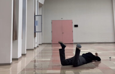 もうちょっとだったのに…の図 （5ジャグけん）子どもたちが寄ってきてくれる優しさ。笑笑【北竜けん玉クラブ】