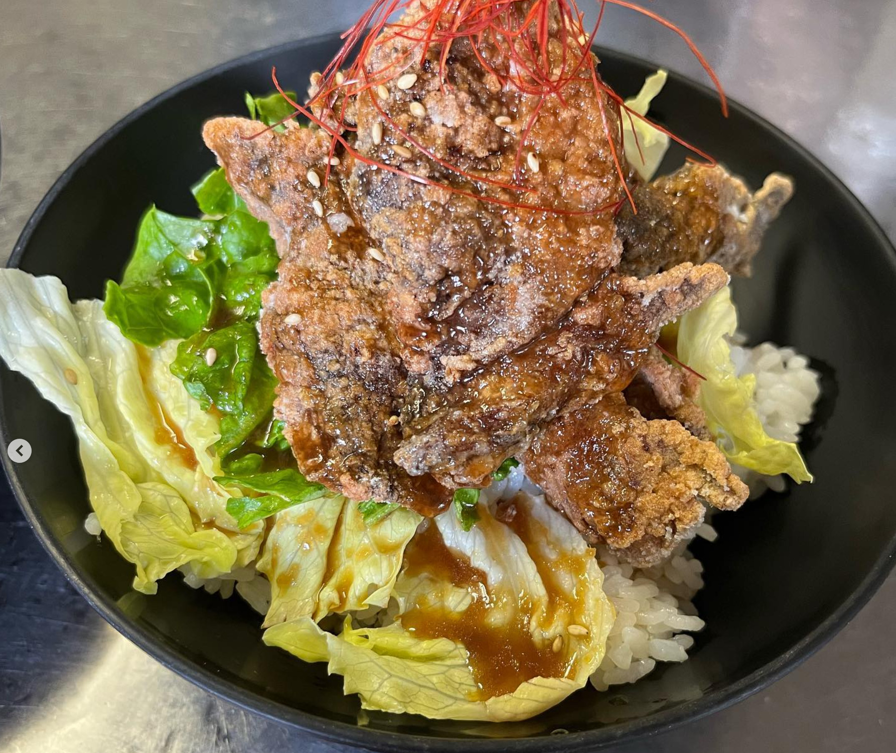 🌻 6月15日（木）本日の日替わりランチ：マグロの唐揚げ丼でした 😊【お食事処向日葵】