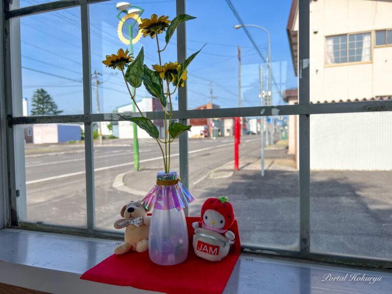 バス停のひまわり