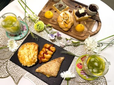 ＲＩＣＨ工房（ＮＰＯあかるい農法）の焼きたてパン販売・６月