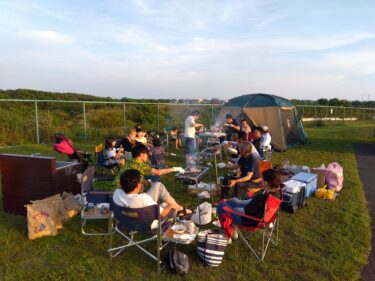 【恒例海水浴】 社員・家族同伴海水浴に苫前キャンプ場へ行って来ました！それぞれ楽しく日中遊び、夜はBBQを囲んで日本海の海産物も堪能し賑やかに過ごしました！【北興建設】