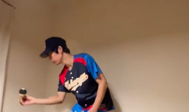 #けん玉クリスマス day16・野球：#けん玉ないない。野球中にけん玉の野球のサインが監督から出てしまった人のモノマネをしました（？）【北竜けん玉クラブ】