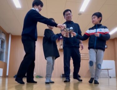 世界一周シンクロ ✨ @toru.kt @harunao820 明日は活動日です！よろしくお願いします 🙇【北竜けん玉クラブ】