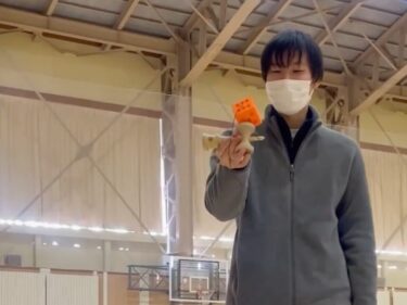 अगर आप अंत तक देखेंगे, तो आपको समझ आ जाएगा। # स्टाइलिश प्लेसमेंट। यह आपके द्वारा इस्तेमाल किए जाने वाले केंडामा पर निर्भर करता है, लेकिन यह अच्छी बात है कि आप प्लेट को इस तरह रख सकते हैं ✨ हालाँकि मैं जानबूझकर ऐसा नहीं कर सकता 😛 [होकुर्यु केंडामा क्लब]