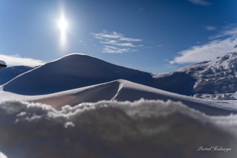 宇宙空間を思わせる雪景色