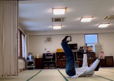 宇宙遊泳スワップけん　初メイク動画 🎥 ほんとマグレ。もっと綺麗に決めれるように練習します【北竜けん玉クラブ】