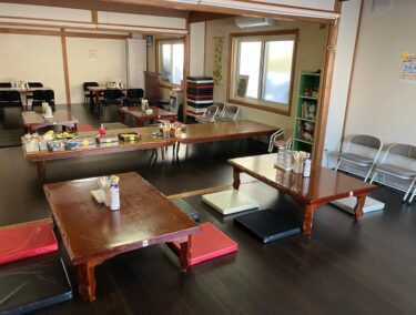 🌻 Ngày 20 tháng 3 (Ngày lễ) Ngày Mitsuo: Các món ăn vẫn xếp hàng dài nhưng trông như thế này đây! Các món ăn được xếp ở giữa 😌 Chúng tôi đang đợi bạn 🌻 [Nhà hàng Hướng Dương]