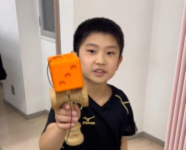 #ダイスけん でヨーロッパ一周 🔥 @toru.kt @tasukuru_ @fap.and.kta まじですごい。うますぎる。世界一周でもかなり難しいのに 💦【北竜けん玉クラブ】