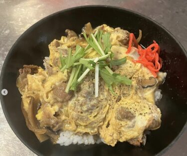 🌻 23 เมษายน (อังคาร) อาหารกลางวันประจำวันนี้: สุกี้ยากี้เนื้อกับไข่ ♪ [ร้านอาหารฮิมาวาริ]