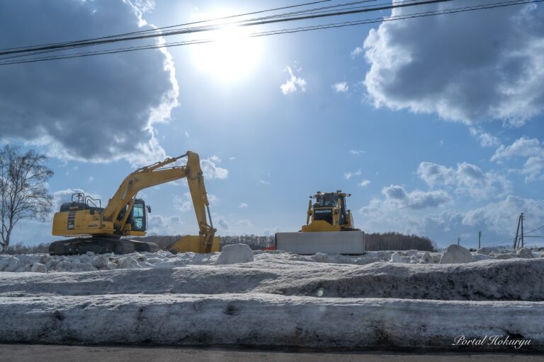 除雪のシャベルカーがひとやすみ