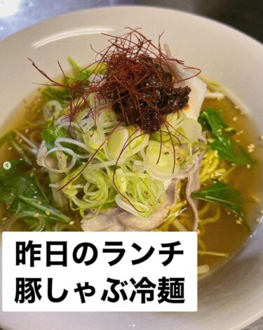 🌻 2 Mayıs (Perşembe) Bugünün öğle yemeği: Domuz etli soğuk ramen shabu-shabu 🍜 [Himawari Restaurant]