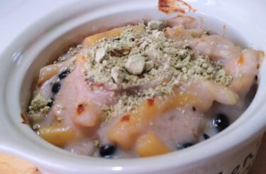 黒千石グラタン：グラタンに 黒千石どん 入れて 黒千石きなこ かけるだけ。簡単料理。きなこをかけるのじゃなく、混ぜた方が美味しいかも【黒千石事業協同組合】