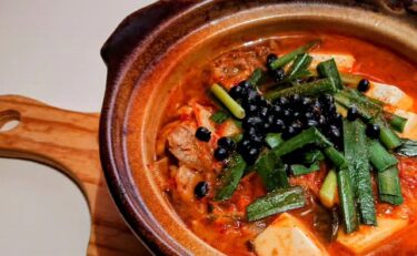 30 May (Cümə) Kurosengoku-don, bol inqrediyentli "Kimchi hotpot": Əla faktura! Bədəniniz üçün yaxşıdır! Kurosengoku-don çox rahatdır! [Kurosengoku Biznes Kooperativ Assosiasiyası, İdarəedici Direktor]