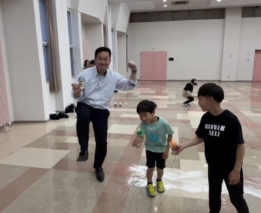 真竜小学校・北河教頭先生も野球シンクロ ✨ ベーシック２級、すぐそこですね！ ぜひInstagramにと言ってくれました！ありがとうございます 😊【北竜けん玉クラブ】