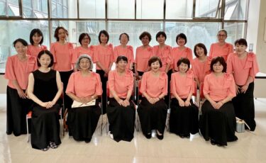 Bazar günü, iyunun 30-da, 17 üzvün birlikdə çıxış etdiyi 43-cü Kita Sorachi Xor Qrupunun Birgə Konserti keçirildi. Mənə elə gəlir ki, hər bir üzv diqqətini cəmləyib bacardığı qədər oxuya bildi [Hokuryu Town Sunflower Chorus]